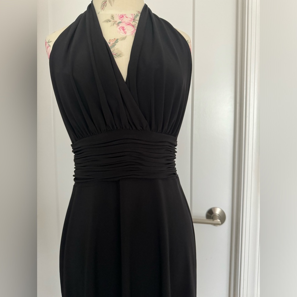Black dress 🖤 - Picture 4 of 15